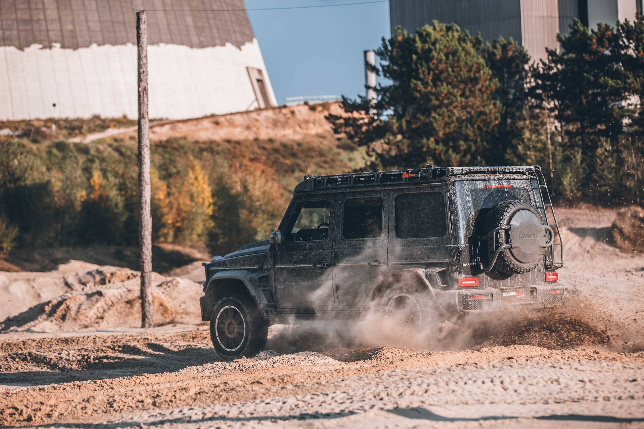 BRABUS 550 Adventure Offroad (13)