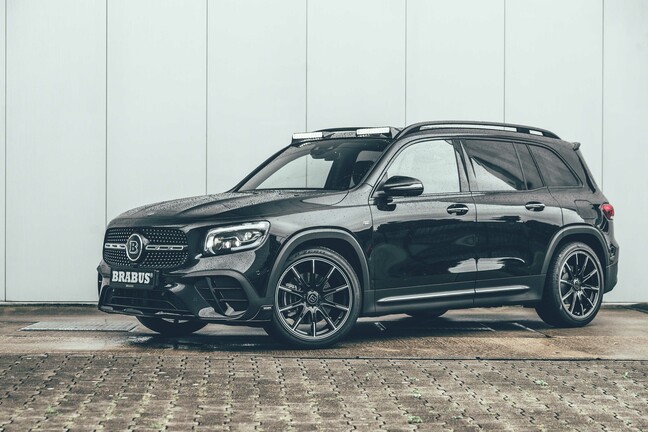 BRABUS B25 based on GLB 250 outdoor (9)