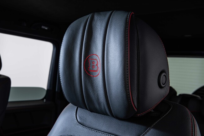 BRABUS 800 Black Ops (8)
