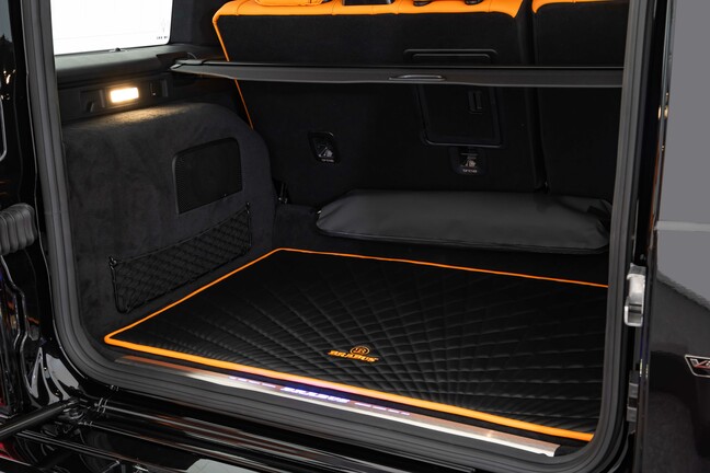 INTERIOR_orange-black (13)