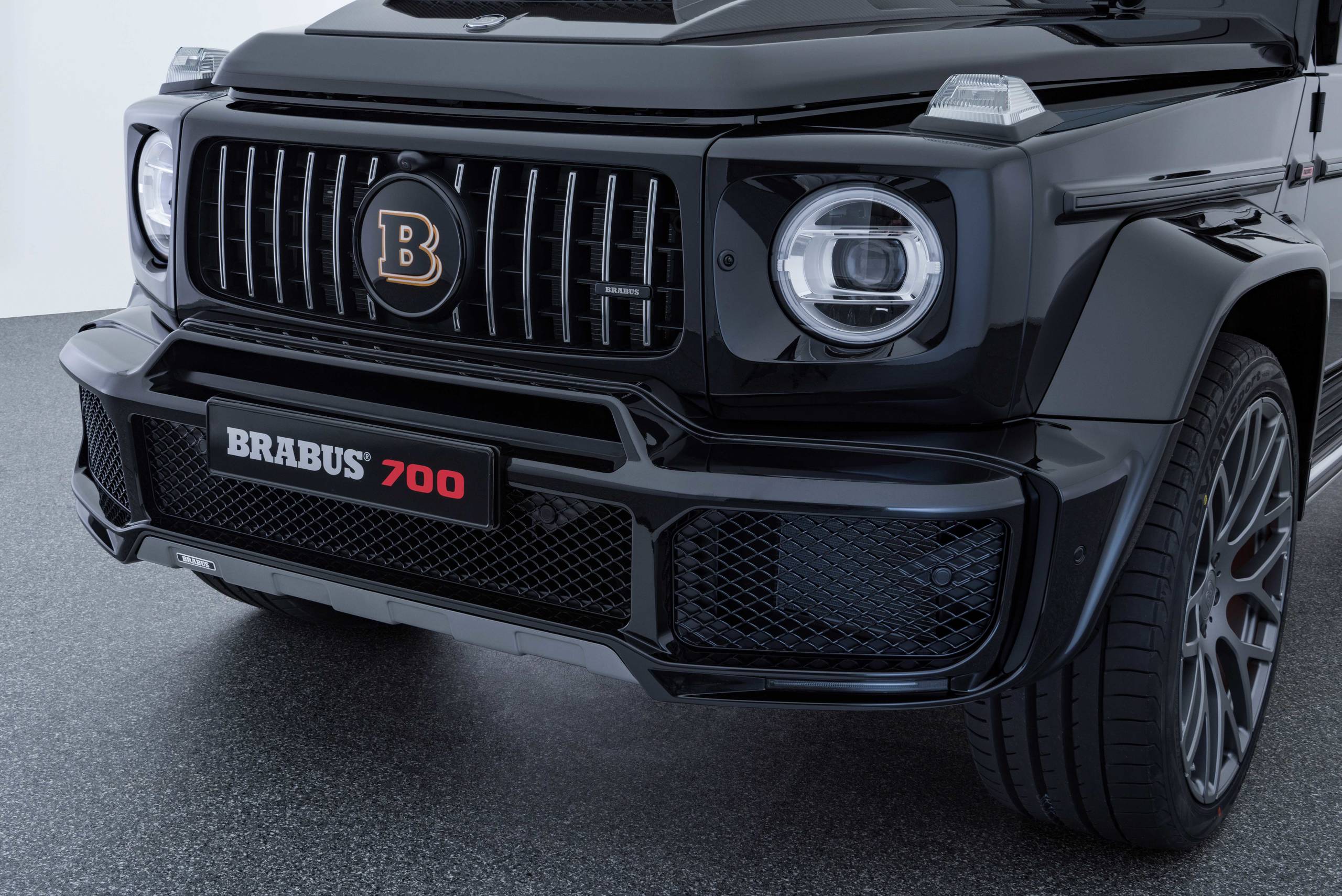 BRABUS 700 WIDESTAR based on G63 (41)