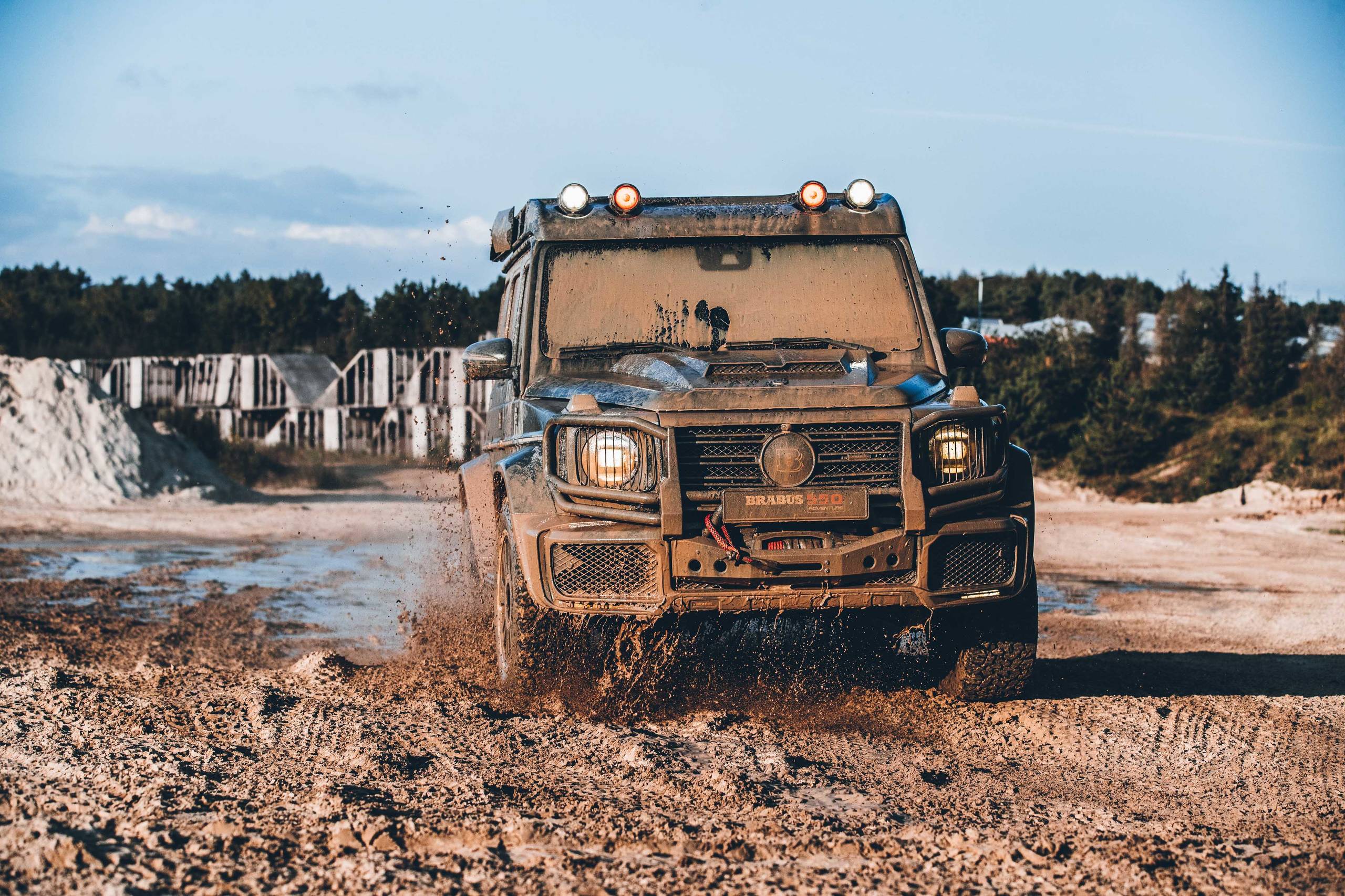 BRABUS 550 Adventure Offroad (10)