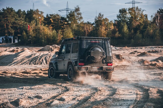 BRABUS 550 Adventure Offroad (1)