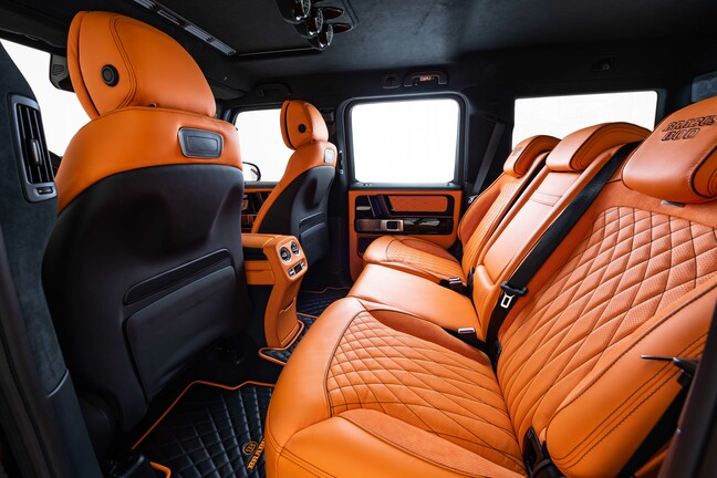 INTERIOR_orange-black (11)