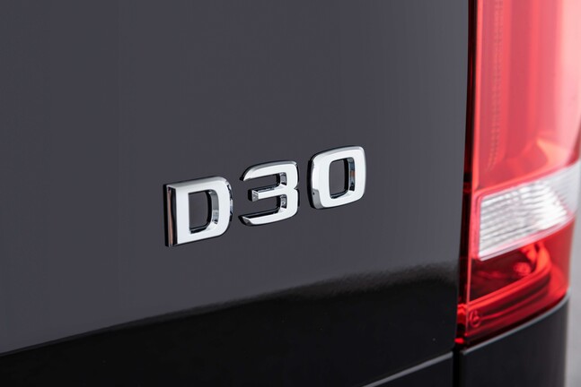 BRABUS D30 based on V 300  (12)