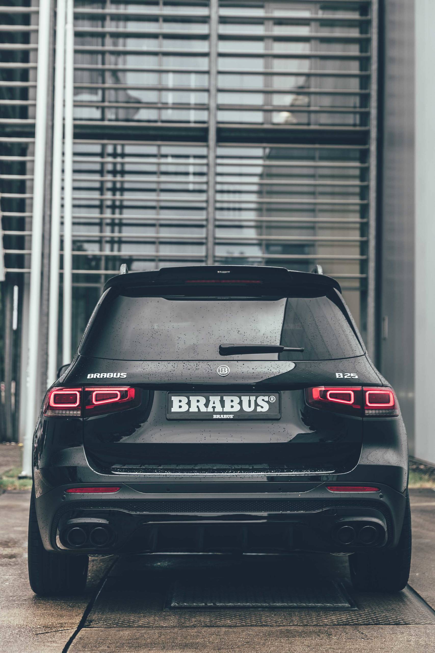 BRABUS B25 based on GLB 250 outdoor (11)