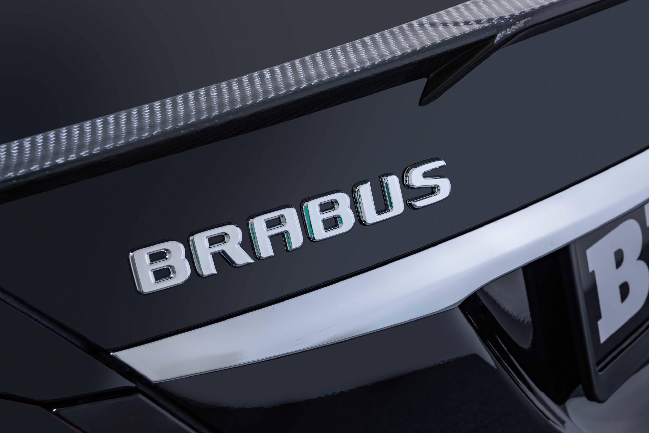 BRABUS 650 based on AMG C63 (7)