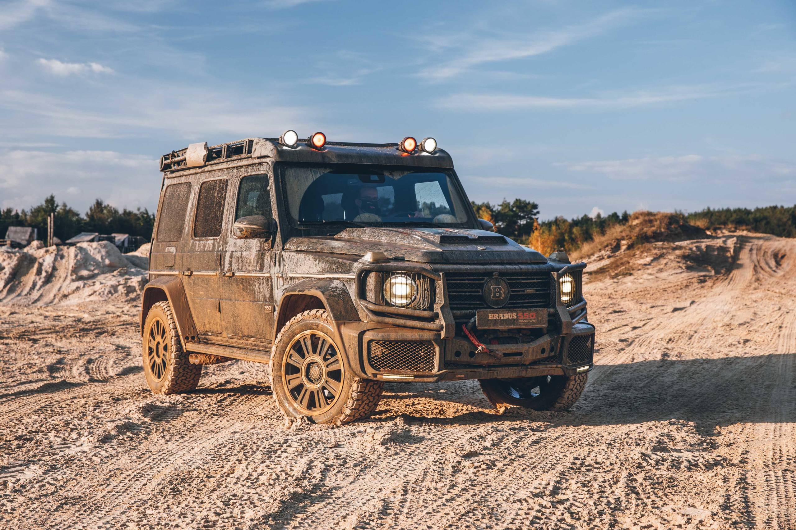 BRABUS 550 Adventure Offroad (4)