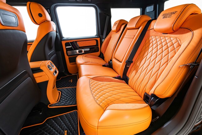 INTERIOR_orange-black (12)