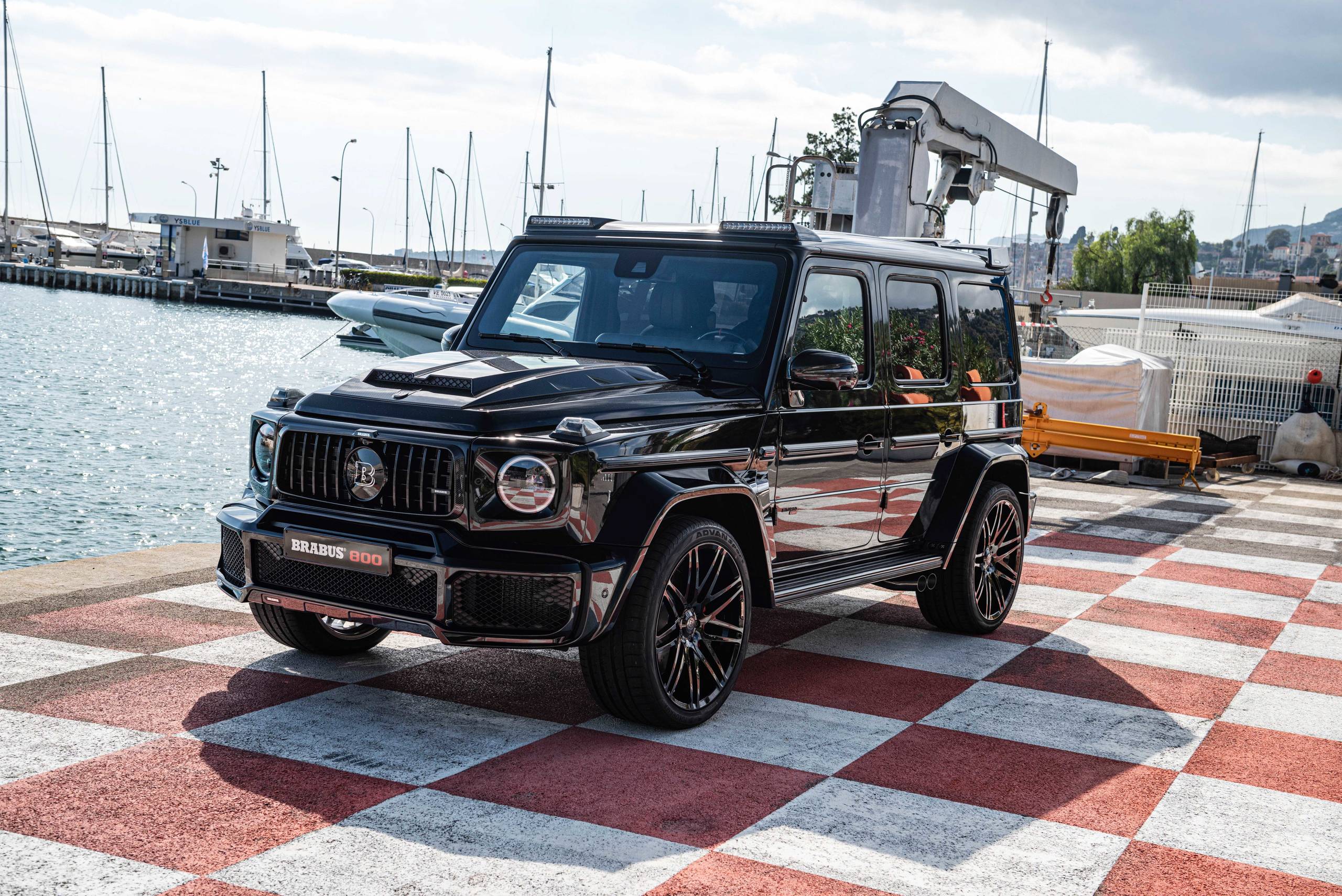 BRABUS 800 WIDESTAR based on G63 (1)